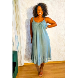 Kjole med dobbelt stropper