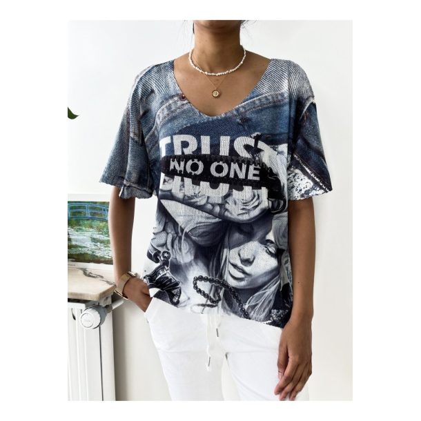 Bluse i strik med print - str. 36-46