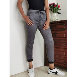 Bukser i "ferskenskind" med for lommer