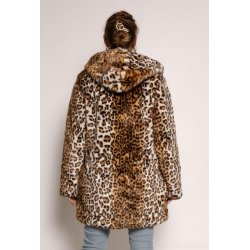 Frakke i leopard pels med htte